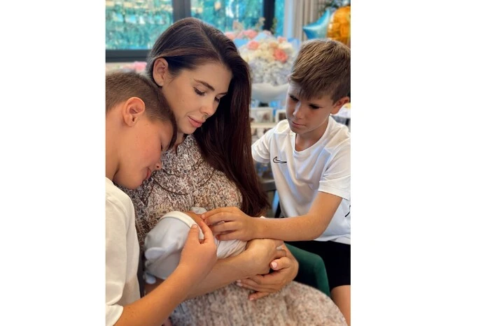 У очільника збірної України з футболу Реброва народився четвертий син