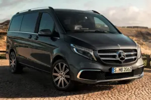 «Київгаз» купив Mercedes зі скляним дахом за 5 млн грн