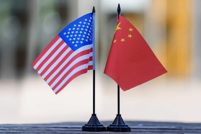 США та Китай призупинили портові збори на рік