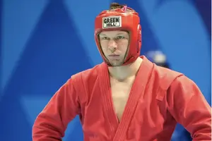 Окрім спортивної кар'єри, Владислав є поліцейським