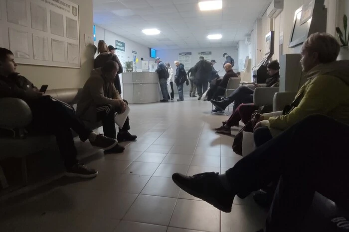 Громадський активіст розповів, як відстрочки від мобілізації паралізували ЦНАПи