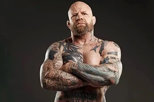 Одіозний боєць ММА з США збирається брати участь у виборах до російської Думи