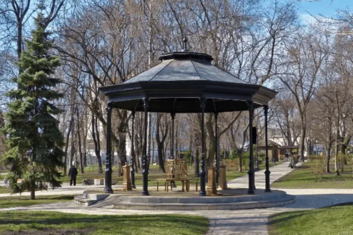 На випадок комунального колапсу. Гідрогеолог вказав, яке джерело води мають використовувати кияни