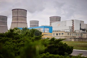 8 листопада Росія обстріляла підстанції, які живлять Хмельницьку та Рівненську атомні електростанції