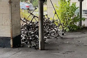 КПІ спростував чутки про викинуті люстри-молекули і пояснив, для чого їх зняли