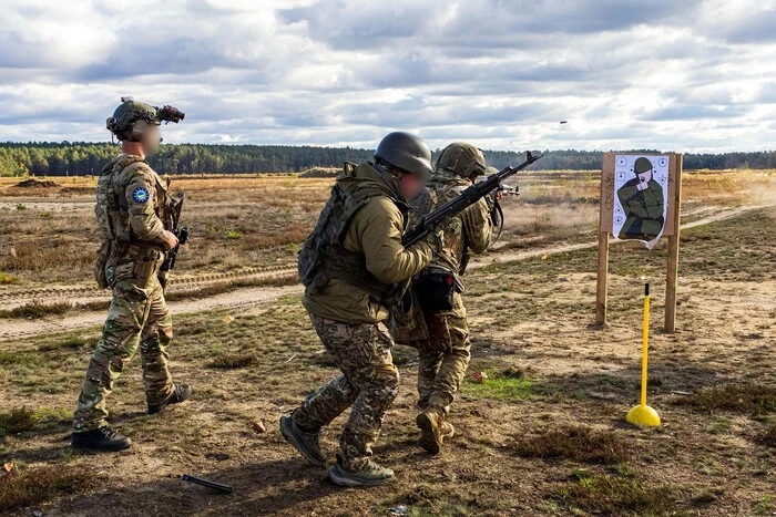 Лінія фронту станом на 12 листопада 2025. Зведення Генштабу