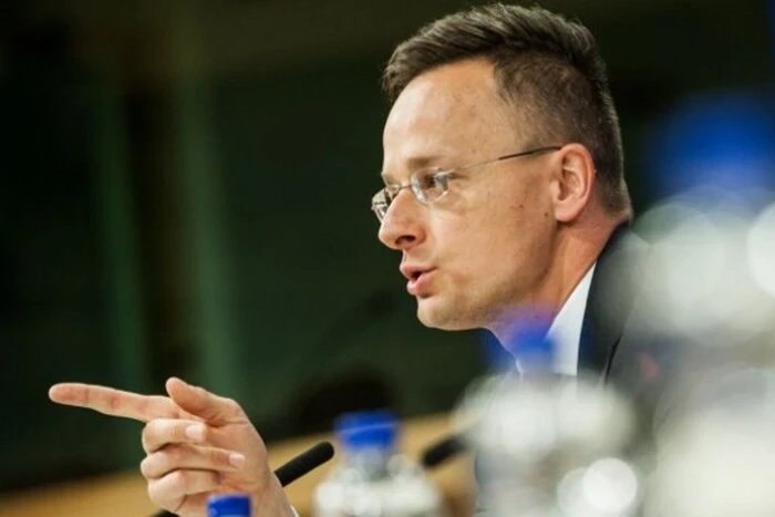 Сійярто використав скандал із плівками НАБУ для тиску на Брюссель