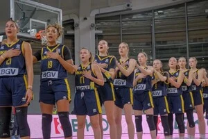 Збірна України посідає друге місце в групі після першого туру, маючи 1 перемогу, як і Болгарія