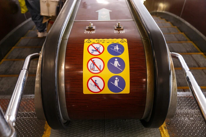 Названо найчастіші причини травмувань у київському метро