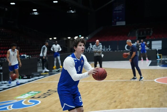 Ковляр набрав п'ять очок у грі баскетбольного Єврокубку