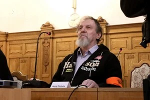 Засуджений за замах на Фіцо словацький письменник оскаржив вирок