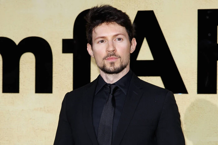 Франція скасувала заборону на виїзд Дурова