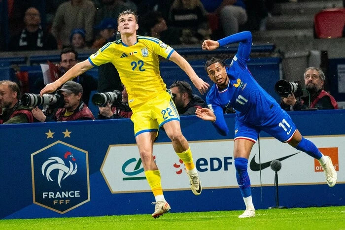 Збірна України зазнала розгромної поразки від Франції у кваліфікації чемпіонату світу