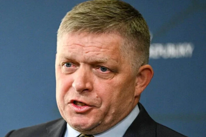 Фіцо спровокував протест учнів у Попраді під час обговорення війни в Україні