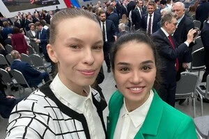 ISU всупереч правилам допустив до змагань росіянку Саютіну, яка відвідувала виступ Путіна