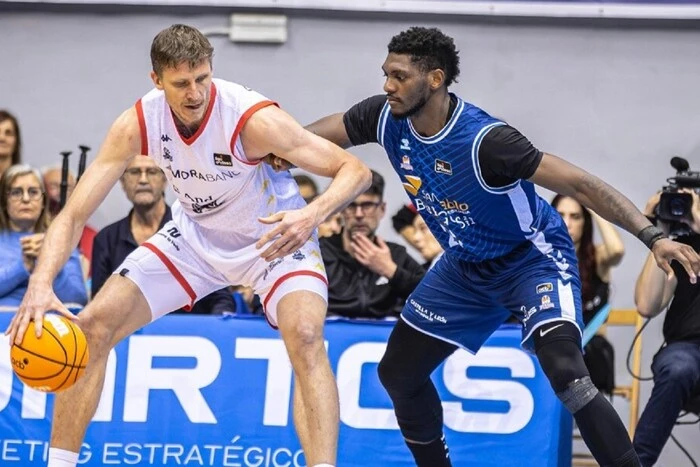 Капітан збірної України з баскетболу Пустовий набрав 17 очок у грі чемпіонату Іспанії