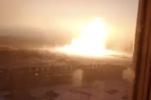 Під Омськом вибухнув магістральний газопровід: спалахнула масштабна пожежа (відео)