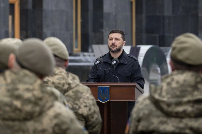 Зеленський привітав сержантів зі святом