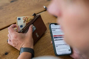 Германия планирует провести реформу соцпомощи для украинских беженцев. Каких изменений ждать