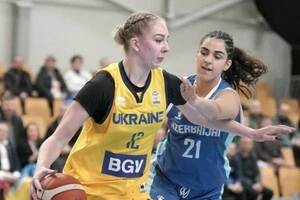 Українки зі старту заволоділи ініціативою