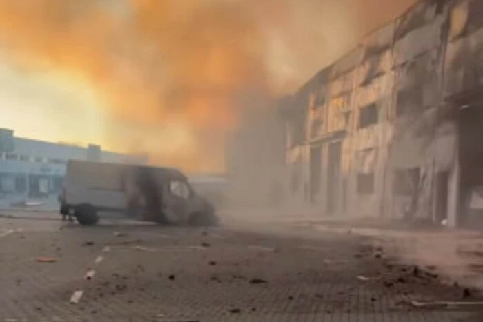 Росіяни знищили фабрику Pizza Hot під час масованої атаки на Львів (фото)