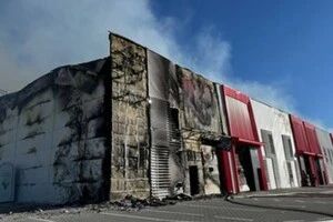 Росія вдарила по новому відділенні «Укрпошти» у Львові (фото)