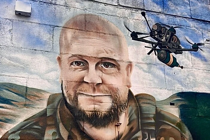 У Києві скандально відома художниця намалювала мурал, який було заборонено у Рівному