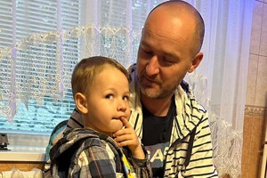 У Тернополі через ворожий обстріл загинув батько з п'ятирічним сином