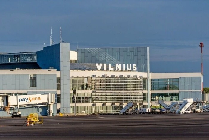 Повітряний простір над Вільнюсом обмежили через невідомий об'єкт