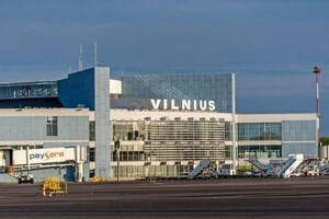 Повітряний простір над Вільнюсом обмежили через невідомий об'єкт