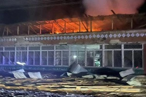 Після ворожих ударів безпілотниками виникли пожежі