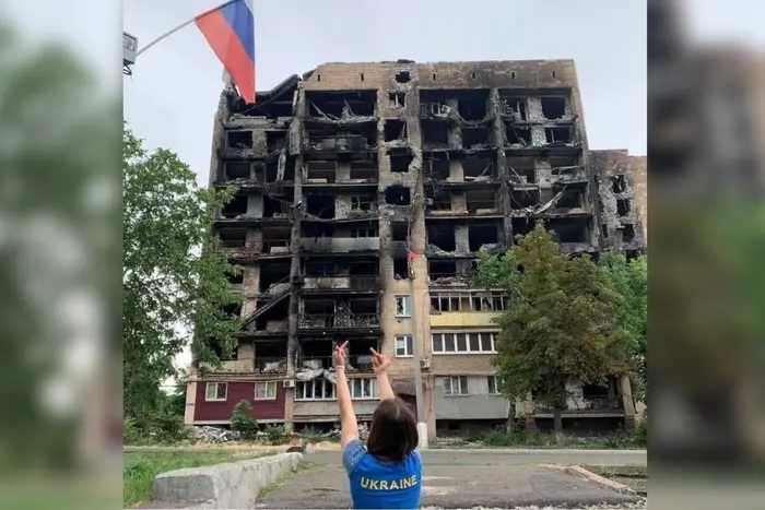 Країна рожевих поні, ельфів і фантазерів пропонує Україні капітулювати