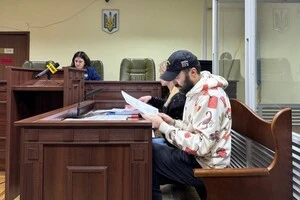 Олександр Хілик під час переобрання йому запобіжного заходу в Подільському районному суді Києва, 21 листопада 2025 року.