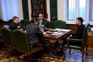 Зеленський провів нараду з урядовцями