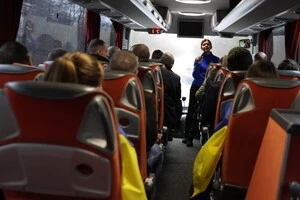 Буданов поділився кадрами повернення 31 громадянина України, яких утримували у Білорусі