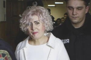 Не може пересуватися без сторонньої допомоги. З’явилися нові дані про стан здоров’я обвинуваченої Нелі Штепи