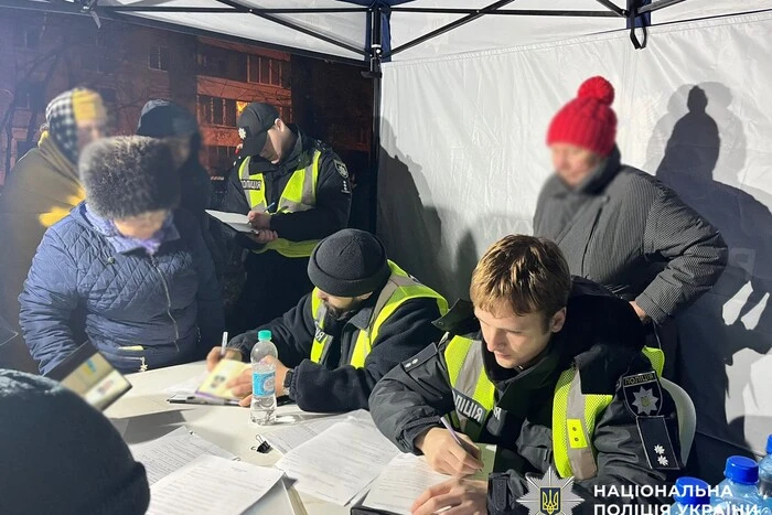 У Дніпровському районі розгорнуто штаб для допомоги постраждалим від обстрілу