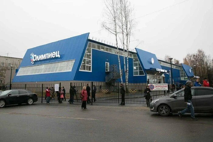 Тренерка майже три роки брала гроші у батьків за відвідування дітьми безкоштовної секції