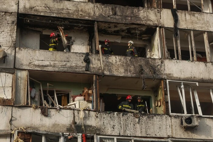 Аварійно-рятувальні роботи у Києві після російської атаки завершено (фото)