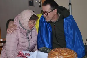 Юрій Дмитрієв народився 16 квітня 1976 року в Русаві