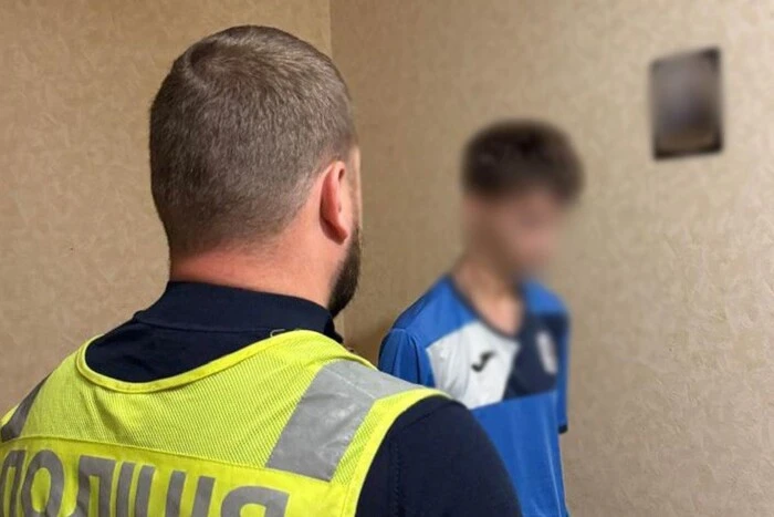 У Києві затримано аферистів, які збирали донати від імені Героя України