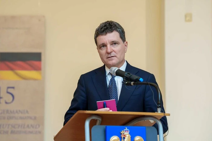 Президент Румунії назвав заліт російських дронів «випадковістю»