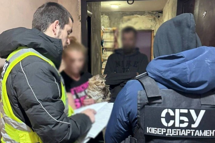 «Ваша картка під підозрою». Псевдобанкір видурив 64 тис. грн у пенсіонера