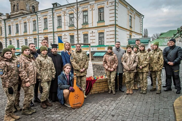 У Києво-Печерській лаврі висаджено тюльпанове дерево на честь полеглих захисниць