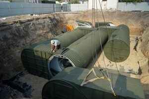 В Україні налічується 240 прифронтових громад, і за попередніми оцінками, кожній із них може знадобитися до 20 таких укриттів