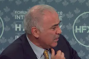 Опозиціонер заявив, що взагалі не розуміє, як можна серйозно обговорювати «мирний план», запропонований бізнес-партнером президента США