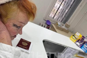 У Дніпрі літня жінка прийшла до «Укрпошти» з російським паспортом