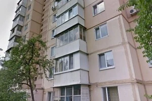 Столичний рієлтор «продав» житло померлого друга своїй дружині