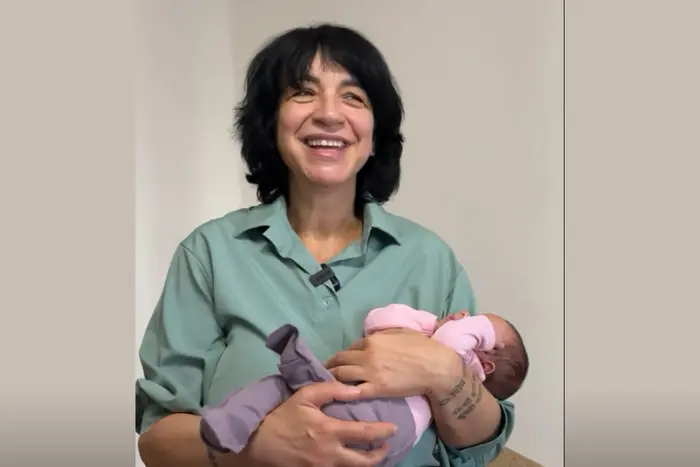 «Хочу зберегти цю мить»: захисниця Наталія розповіла про материнство у 52 роки