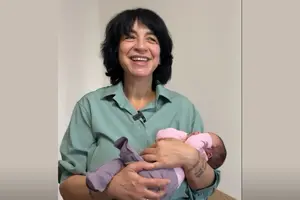 «Хочу зберегти цю мить»: захисниця Наталія розповіла про материнство у 52 роки